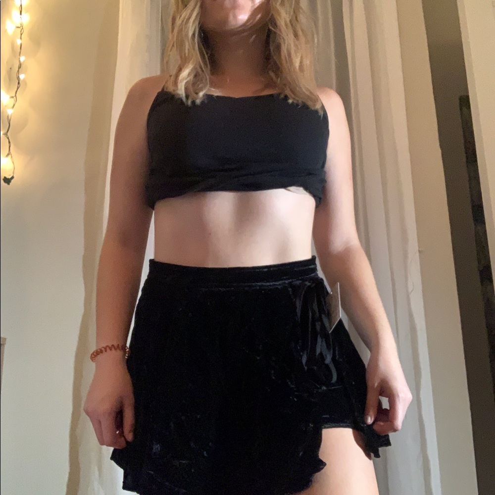 BRAND NEW WITH TAGS black velvet Free People skort